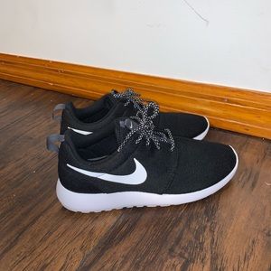 Nike Roshes